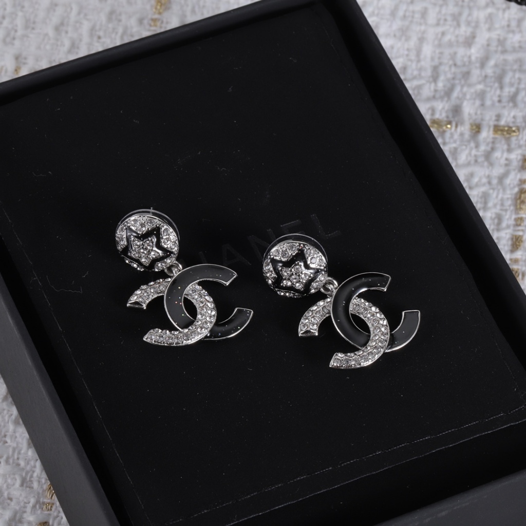 CC bông tai bạc kim cương hoa tai nữ Xuyên