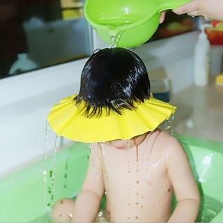 1 mũ chắn nước gội đầu cho bé
