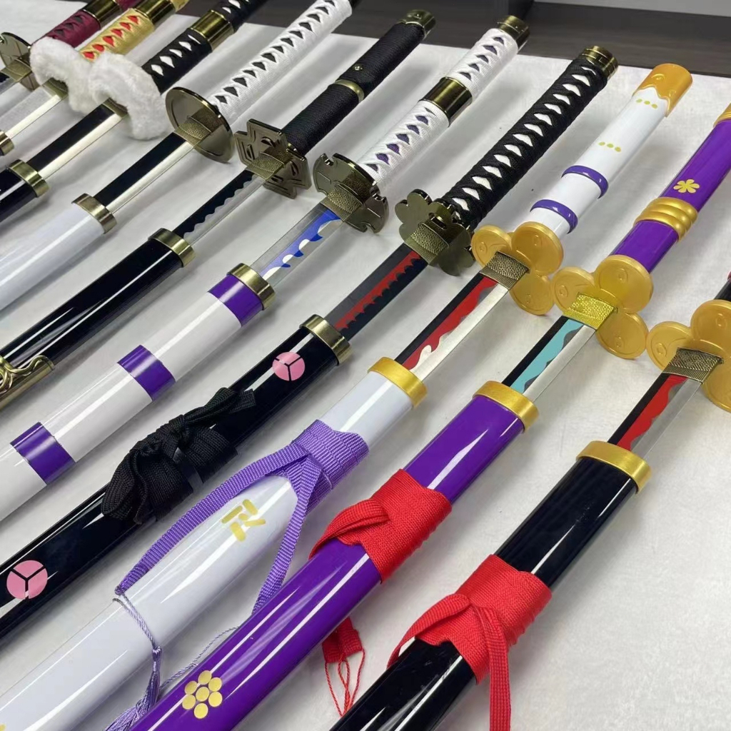 Thanh Kiếm Gỗ 104cm Hóa Trang Nhân Vật Phim one piece