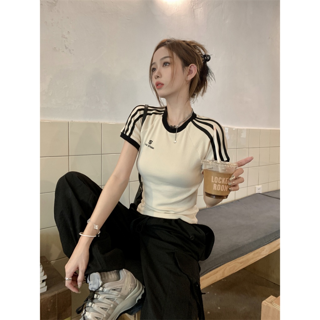 Minimalist Labo Áo Croptop Tay Ngắn Thêu Chữ Thời Trang Dành Cho Nữ（Áo dệt kim）