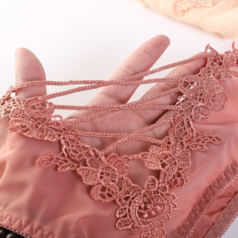 Quần Lót Ren Đen Lưng Thấp Xuyên Thấu Quyến Rũ Cho Nữ