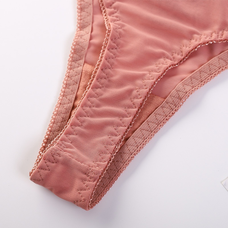 Quần Lót Ren Đen Lưng Thấp Xuyên Thấu Quyến Rũ Cho Nữ