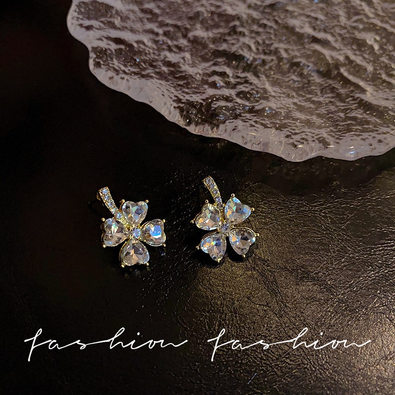 Bông tai Khuyên tai dáng dài đính ngọc trai thời trang Hàn Quốc cho nữ