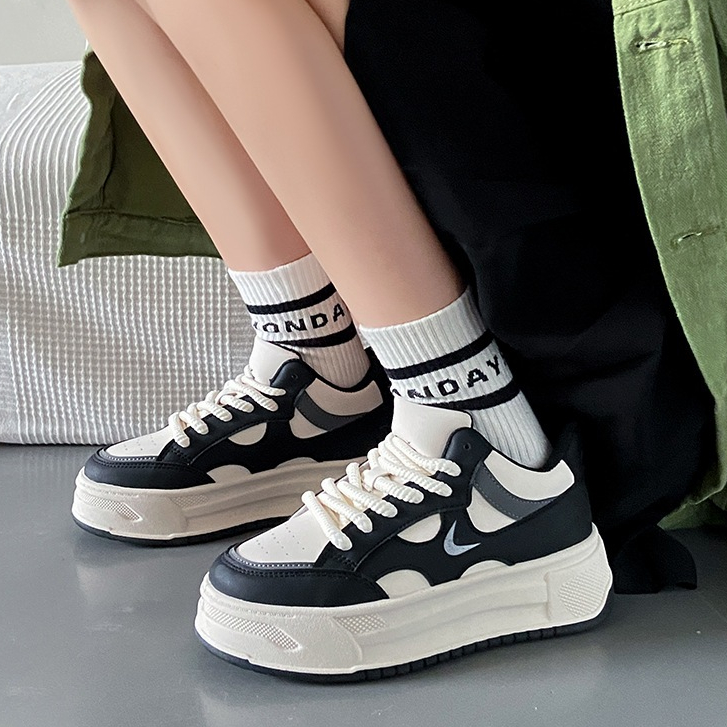 Giày Thể Thao Một Mảnh Thời Trang Năng Động⭐Merad Giày Bánh Mì Đế Dày Màu Nâu Phong Cách retro Mỹ Thời Trang Mùa Thu Mới Dành Cho Bạn Nữ