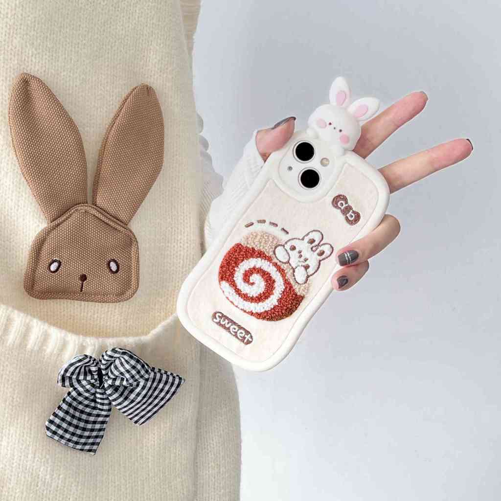 Ốp Điện Thoại Thêu Hình Thỏ Và Bánh Kem Cho iphone 15pro max 14pro max 11 12 13pro 12 pro max