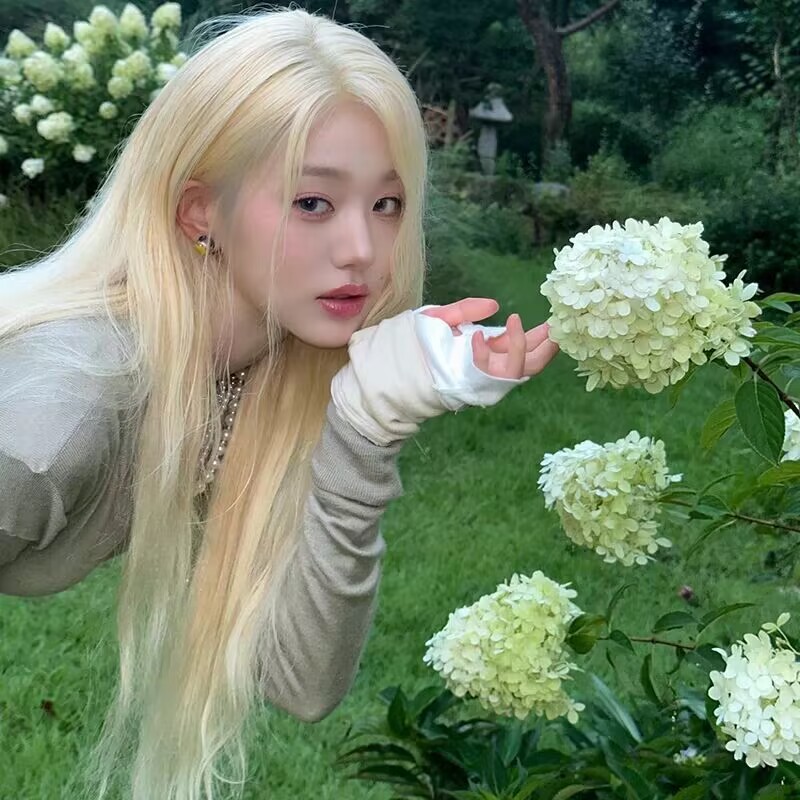 Ive jang won young Áo Thun Tay Dài Cổ Tròn Giả Hai Lớp Phối Váy Xếp Ly Dây Rút Thời Trang Trẻ Trung