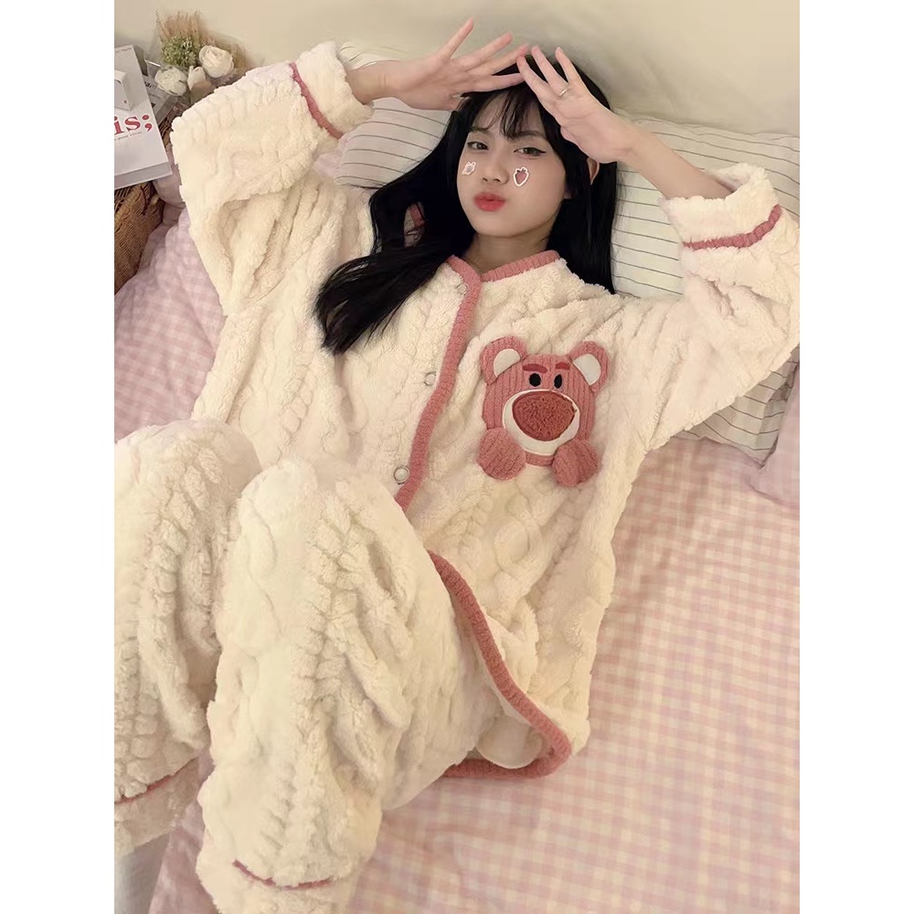 YAMI bộ đồ ngủ dài tay Gấu dâu mùa đông vải lông cừu san hô pijama hoạt hình dễ thương đồ mặc nhà nữ