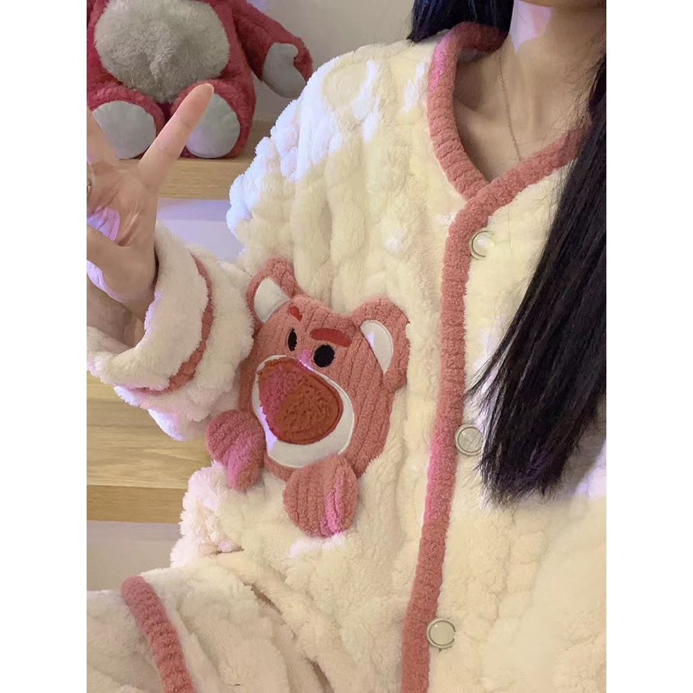 YAMI bộ đồ ngủ dài tay Gấu dâu mùa đông vải lông cừu san hô pijama hoạt hình dễ thương đồ mặc nhà nữ