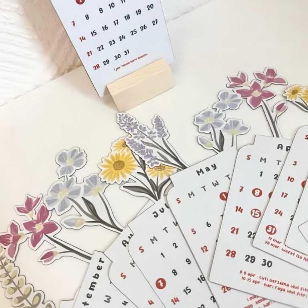 Lịch Để Bàn Năm Mới 2024 Hình Hoa Sáng Tạo Trang Trí Nhà Cửa