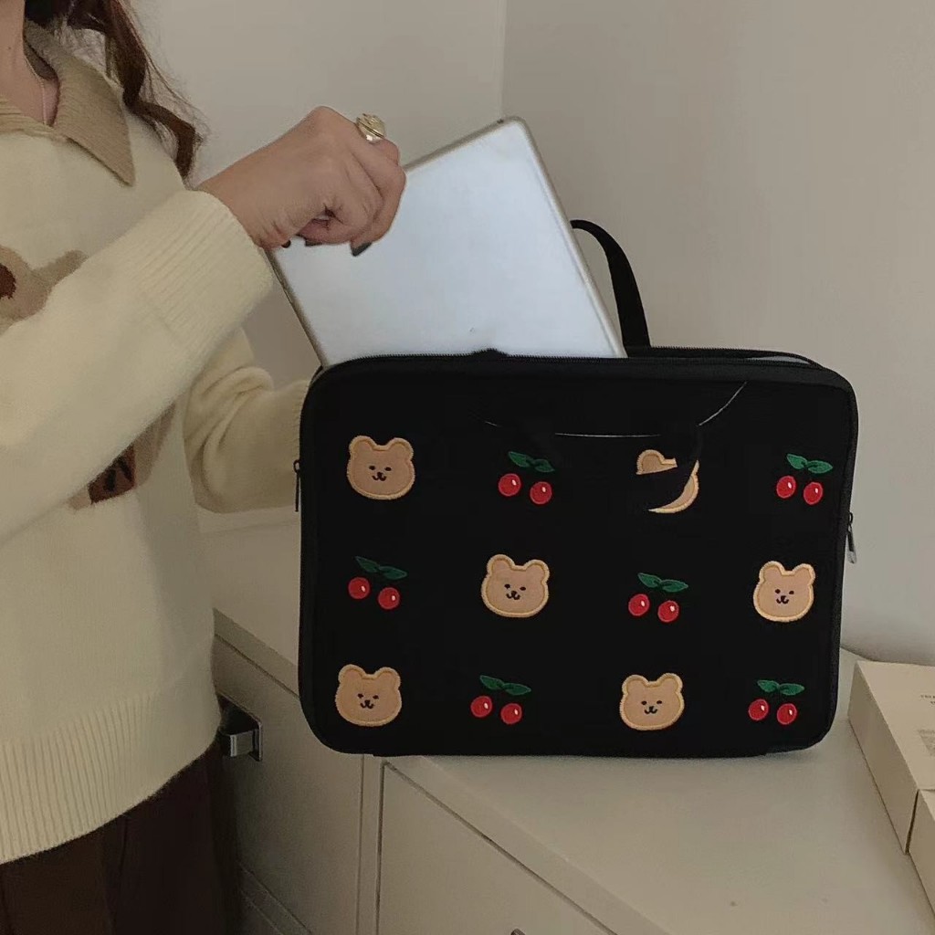 Túi Đựng laptop Chống Sốc Bằng Vải Nhung Kẻ Kích Thước Lớn Hình Gấu cherry Phong Cách Hàn Quốc Cho 13.3 14.1 15.6 inches
