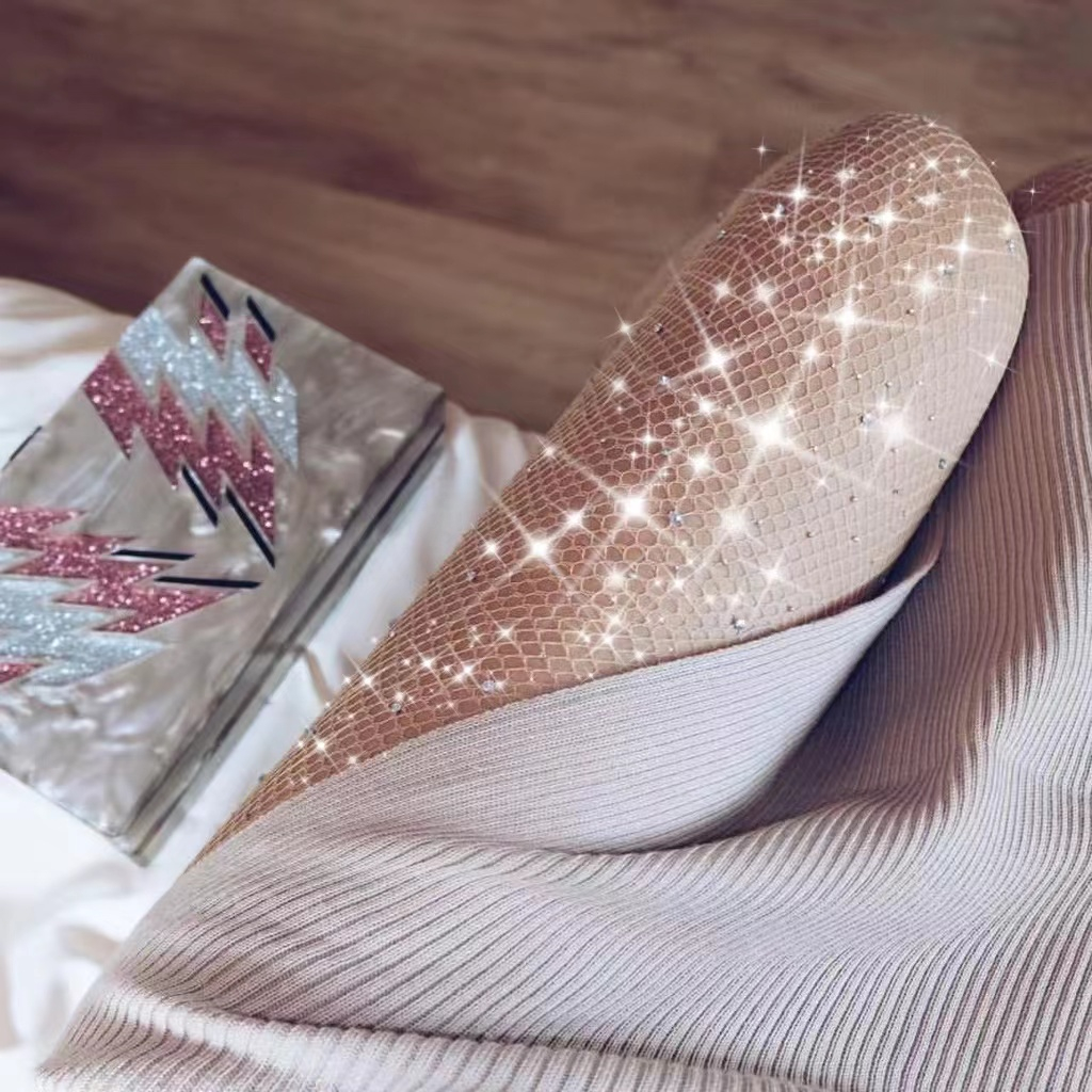 Tất Lưới Đen Đính Đá Họa Tiết Bầu Trời Sao Quyến Rũ