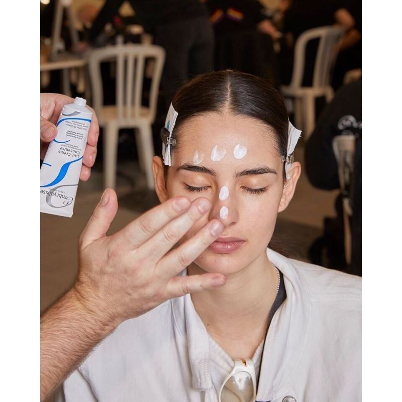 Sữa Dưỡng Ẩm Siêu Phục Hồi Embryolisse Lait Crème Concentré 75ml Lỗ chân lông vô hình, nhẹ nhàng khoan khoái không dính phấn.