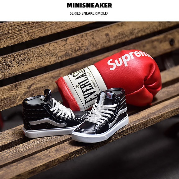 Mô Hình Đôi Giày Thể Thao Mini Dùng Để Trang Trí