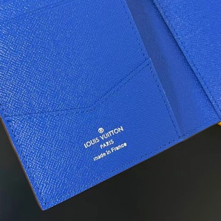 Ví Da Đựng Hộ Chiếu louis vuitton Cao Cấp Giá Đỡ