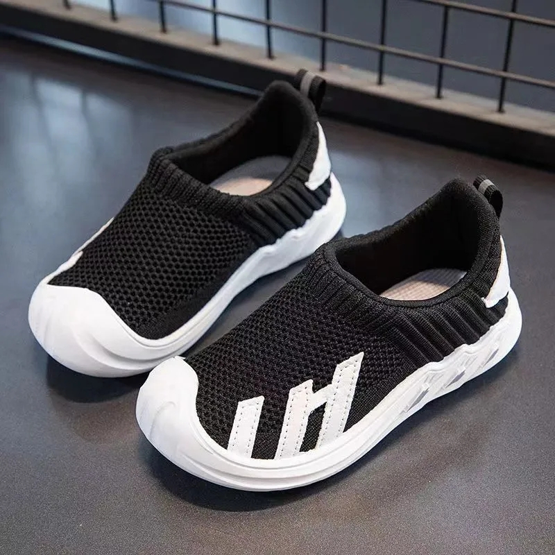 SUGE Giày Thể Thao Đen Trắng Phối Lưới Thoáng Khí Thoải Mái Thời Trang Cho Bé