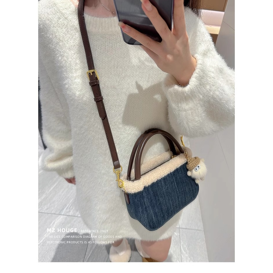 Túi Xách denim Phối Lông Nhung Thời Trang Thu Đông 2023 Phong Cách Mới