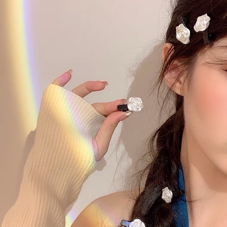 🌸Kẹp tóc hoa trà màu trơn dễ thương Loli