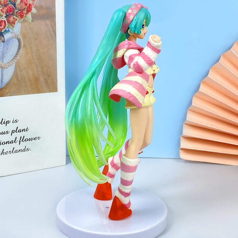 Mô Hình Nhân Vật hatsune miku Mặc Đồ Ngủ Bằng pvc 20cm