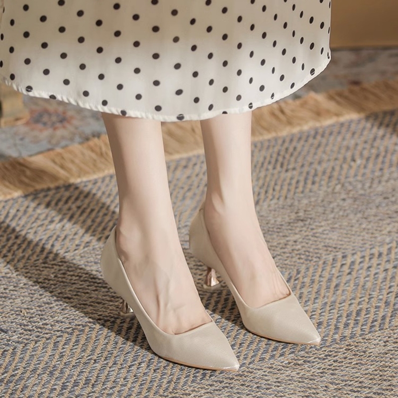Giày Cao Gót Mũi Nhọn Chất Liệu satin Màu Sắc Sâm Panh Thời Trang Sang Trọng Cho Nữ