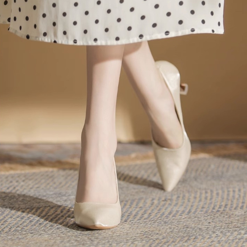 Giày Cao Gót Mũi Nhọn Chất Liệu satin Màu Sắc Sâm Panh Thời Trang Sang Trọng Cho Nữ