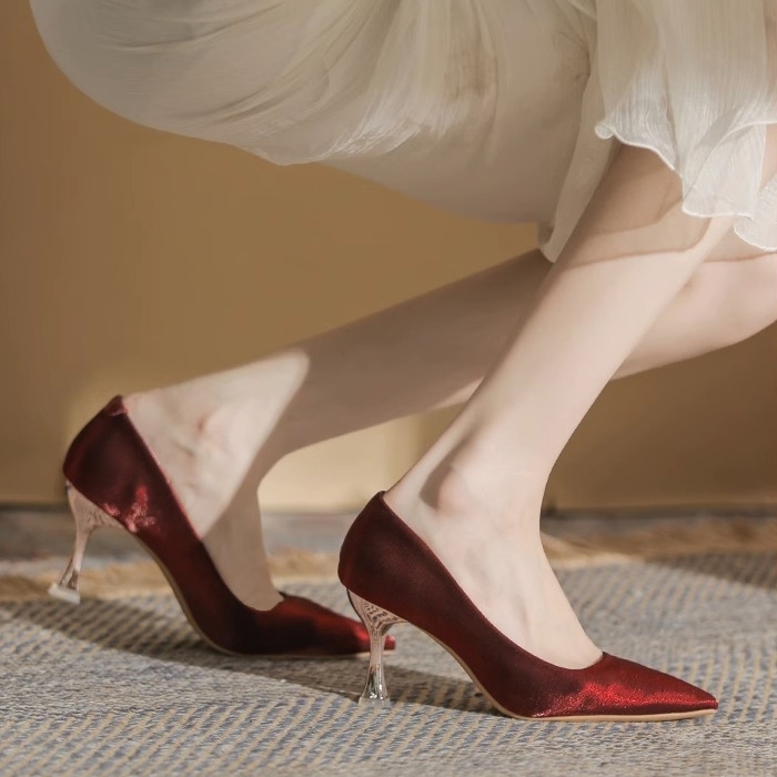 Giày Cao Gót Mũi Nhọn Chất Liệu satin Màu Sắc Sâm Panh Thời Trang Sang Trọng Cho Nữ