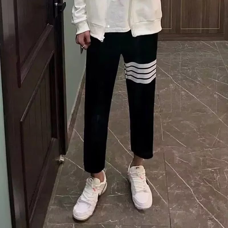 Quần Dài 4 Sọc Màu Đen Phong Cách Hàn Quốc Cho Nam bn18