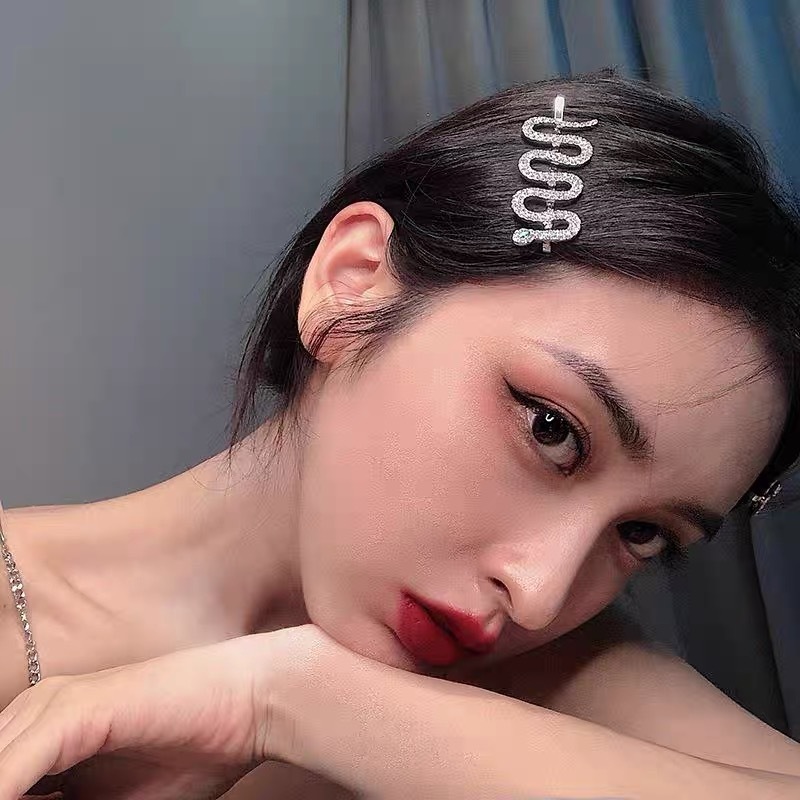 Thời Trang Kẹp Tóc Hình Rắn Đính Kim Cương Giả Lấp Lánh Màu Bạc Làm Quà Sinh Nhật Cho Nữ