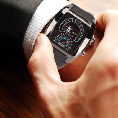 Màn hình LED Đồng hồ hàng không đeo tay có độ chính xác cao thoải mái với màn hiển thị ngày và giờ UPONE