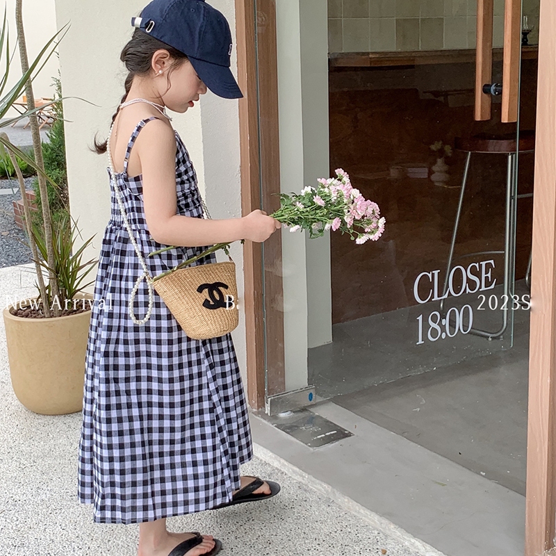 Thời Trang Đầm Hai Dây Họa Tiết Caro Trắng Đen Cho Bé Gái