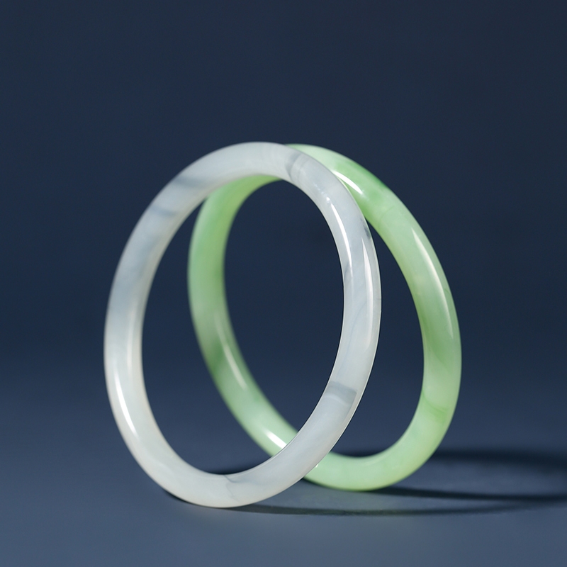 Vòng Tay Ngọc Bích Giả Phong Cách Trung Hoa Sang Trọng 58 / 62mm