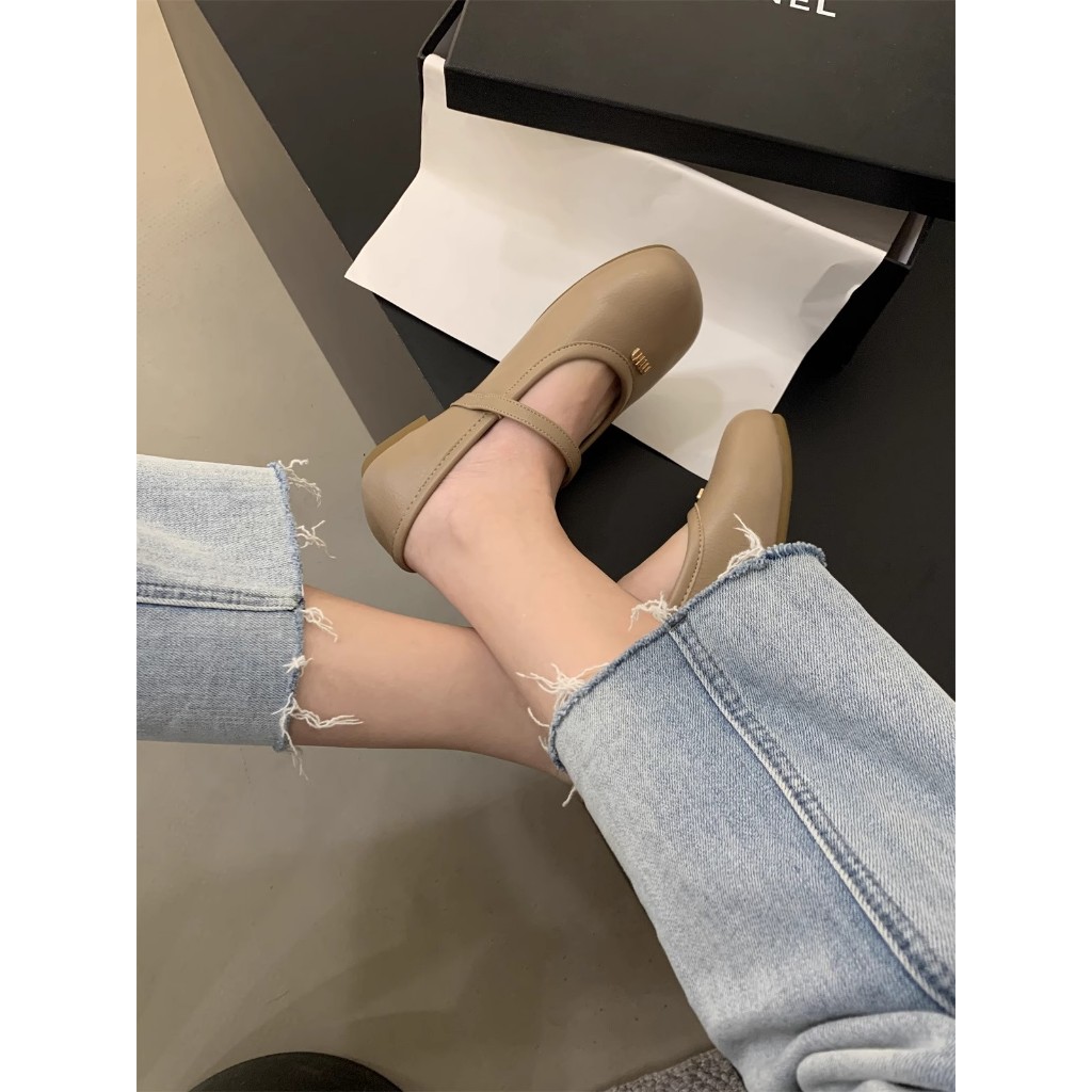 Giày Mary Jane Đế Bằng Màu Trắng Phong Cách Thời Trang Retro 2023 Dành Cho Nữ