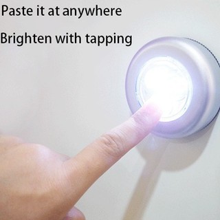 Đèn led mini stick cảm ứng đèn đọc sách nội thất ô tô thân cây cảm ứng đèn ngủ 3 đèn led nhỏ tủ tủ quần áo spotlight