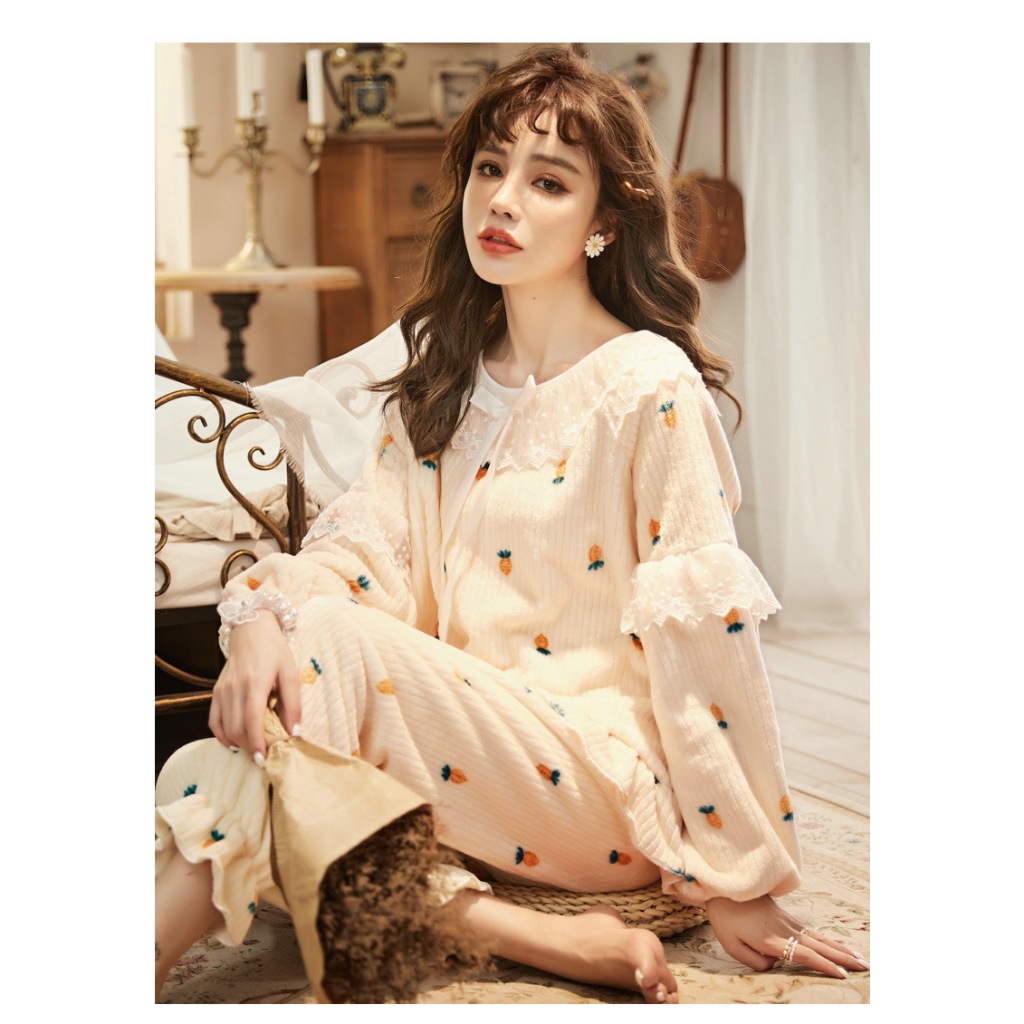 Mushiqi Bộ Đồ Ngủ Nhung San Hô Dày Dặn Cổ Tròn Phối Ren Ngọt Ngào Cho Nữ