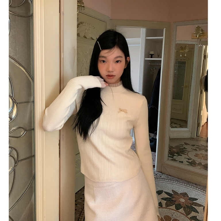 QKOOLE Áo sweater Dệt Kim Cao Cấp Cổ Cao Đính Nơ Thời Trang Thu Đông Mới 2024 Cho Nữ