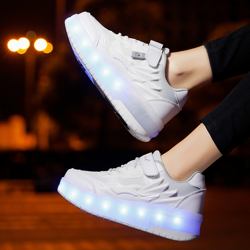 Mới Giày Trượt Patin Có Công Tắc Sạc Và Đèn Led Size 29-40