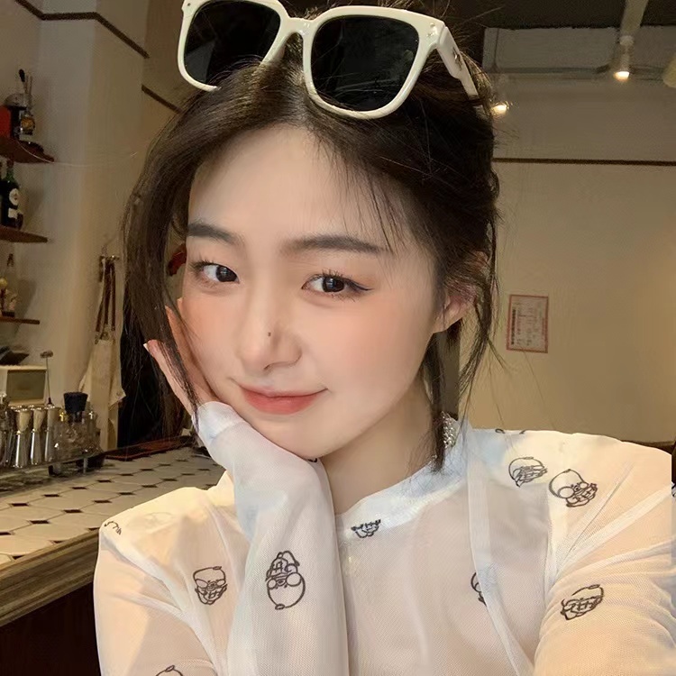 🎀 yakult 🎀Kính Mát Gọng Vuông Lớn Chống Tia Cực Tím Thời Trang Cao Cấp Cho Nữ