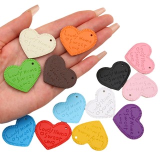 Móc khóa da 38x32mm có mặt hình trái tim khắc chữ thời trang