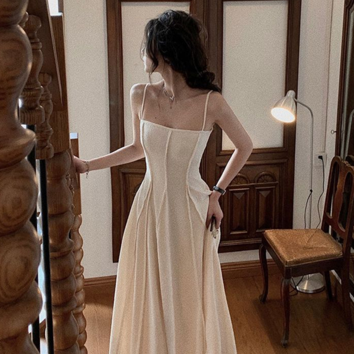 Đầm Hai Dây Xếp Ly Phong Cách Pháp Cổ Điển Thời Trang Cho Nữ
