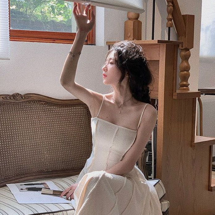 Đầm Hai Dây Xếp Ly Phong Cách Pháp Cổ Điển Thời Trang Cho Nữ