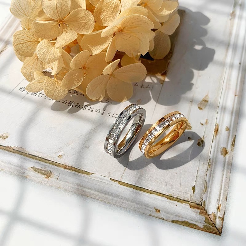 Nhẫn Thép Titan Mạ Vàng 18k Đơn Giản Không Phai Màu Phong Cách Hàn Quốc