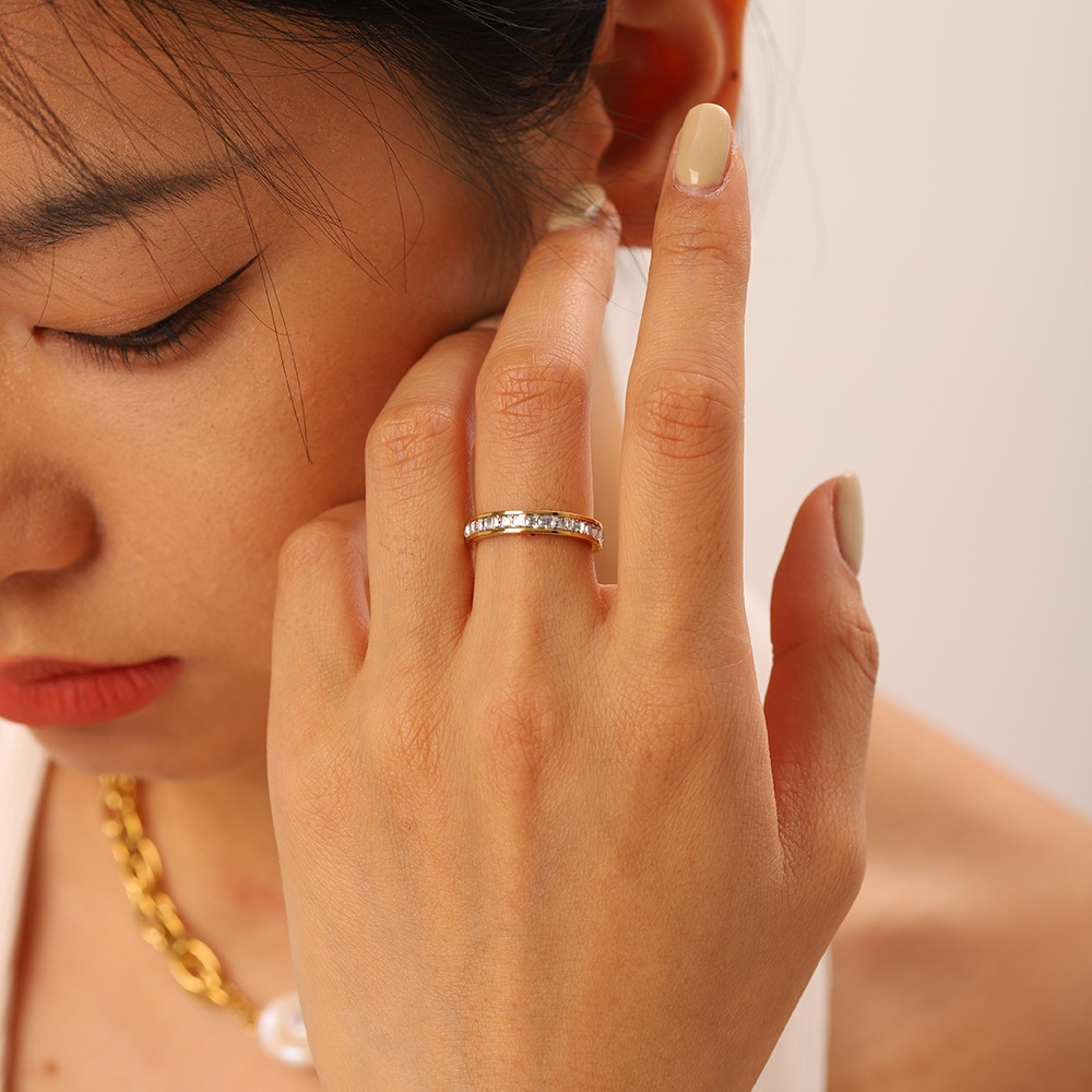 Nhẫn Thép Titan Mạ Vàng 18k Đơn Giản Không Phai Màu Phong Cách Hàn Quốc