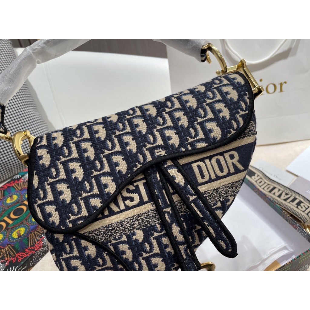 #StrapNowIncluded Túi Yên Ngựa Đeo Vai 23Cm Với Dây Đeo Chéo Màu Xanh jacquard