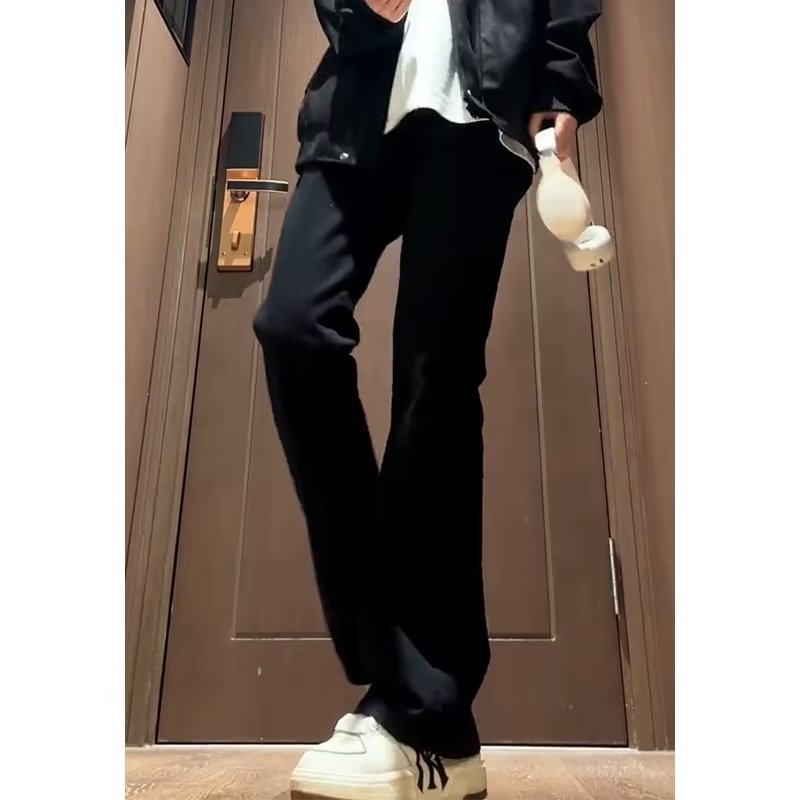 Quần Jean Đen Rách Gối Cá Tính Cho Nam Nữ