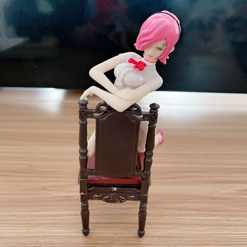 Mô Hình Nhân Vật vinsmoke reiju Anime one piece 15cm