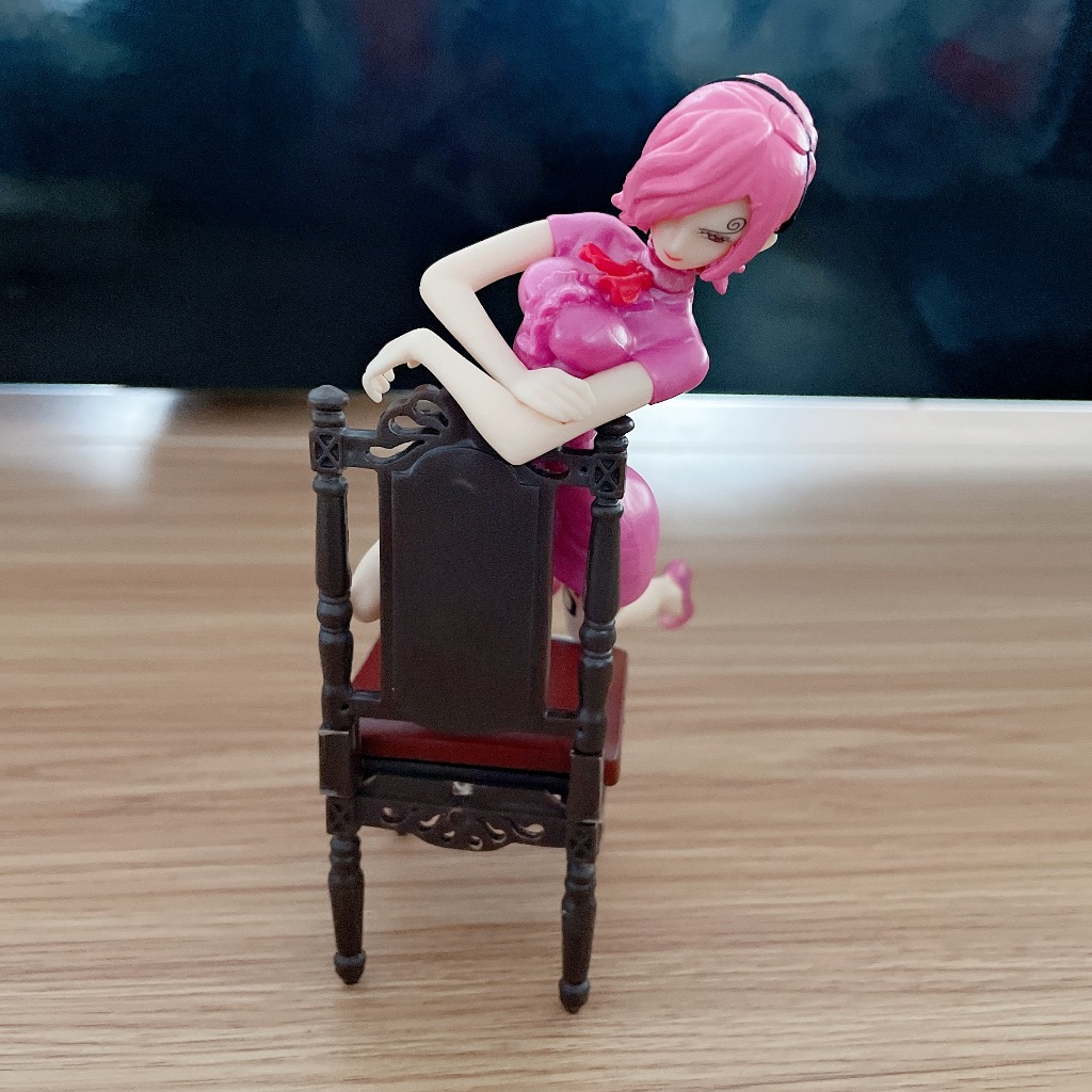 Mô Hình Nhân Vật vinsmoke reiju Anime one piece 15cm