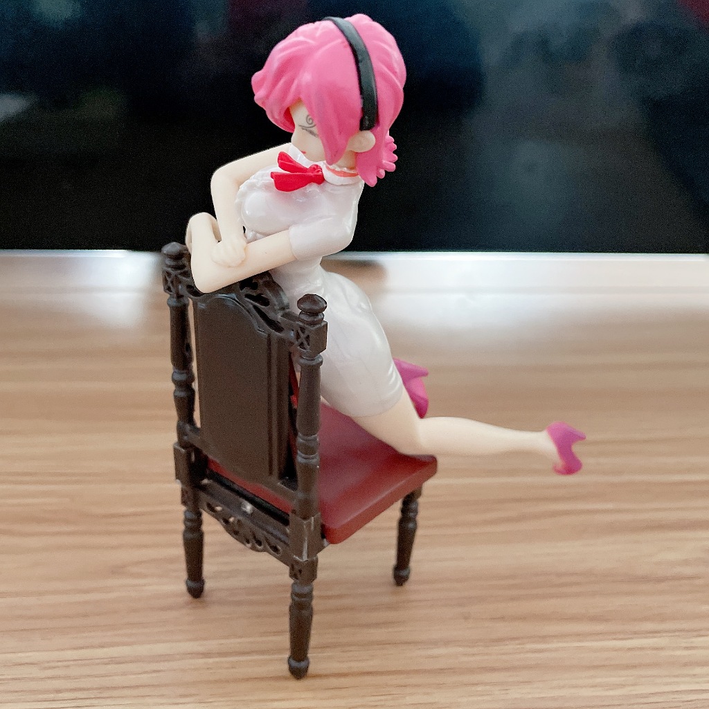 Mô Hình Nhân Vật vinsmoke reiju Anime one piece 15cm