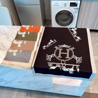 Khăn Choàng Cổ Hình Vuông Nhiều Màu Sắc Thời Trang Bốn Mùa