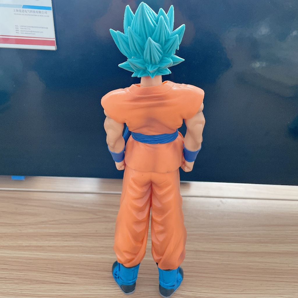 Mô Hình Nhân Vật son goku 27cm Chân Thật