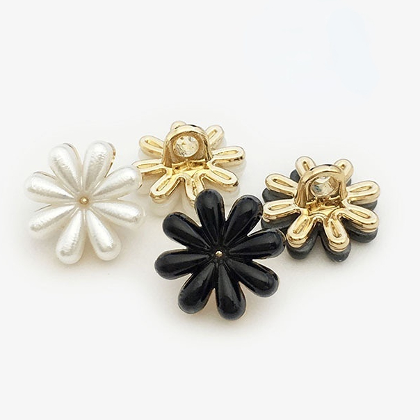 Bộ 10 Nút Áo Hình Hoa Cúc 11.5mm