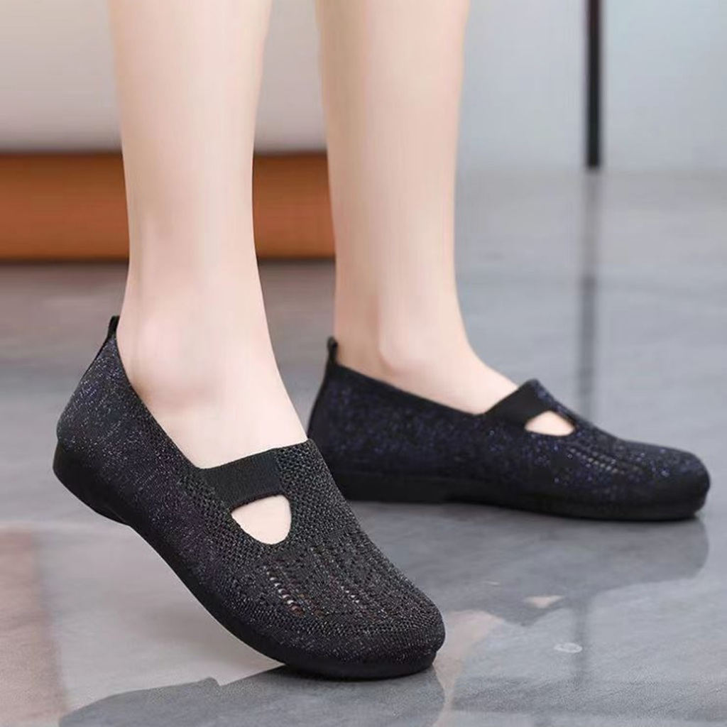 Giày Thể Thao Đế Mềm Nhẹ Co Giãn Thoáng Khí Dành Cho Nữ